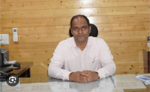 तीन सप्ताह में ही मॉडल जिले के अफसरों में पैदा हुई जवाब दे कार्य संस्कृति में बदला उनका कार्य व्यवहार।