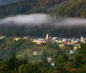 उन्नत पशुपालन, जैविक खेती, शत–प्रतिशत शिक्षा और अनुशासित समाज—राय नगर चौड़ी हर मानक पर आदर्श गांव बनने की प्रेरक कहानी लिख रहा है।