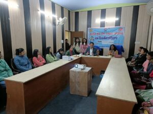 चम्पावत में 100 दिवसीय टीबी मुक्त अभियान को लेकर एक दिवसीय प्रशिक्षण आयोजित।