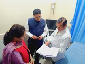 लोहाघाट में अल्ट्रासाउंड केंद्रों पर स्वास्थ्य विभाग की टीम ने किया औचक निरीक्षण।